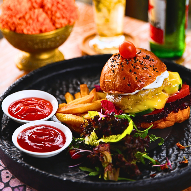 Lunch Ayung Beef Burger